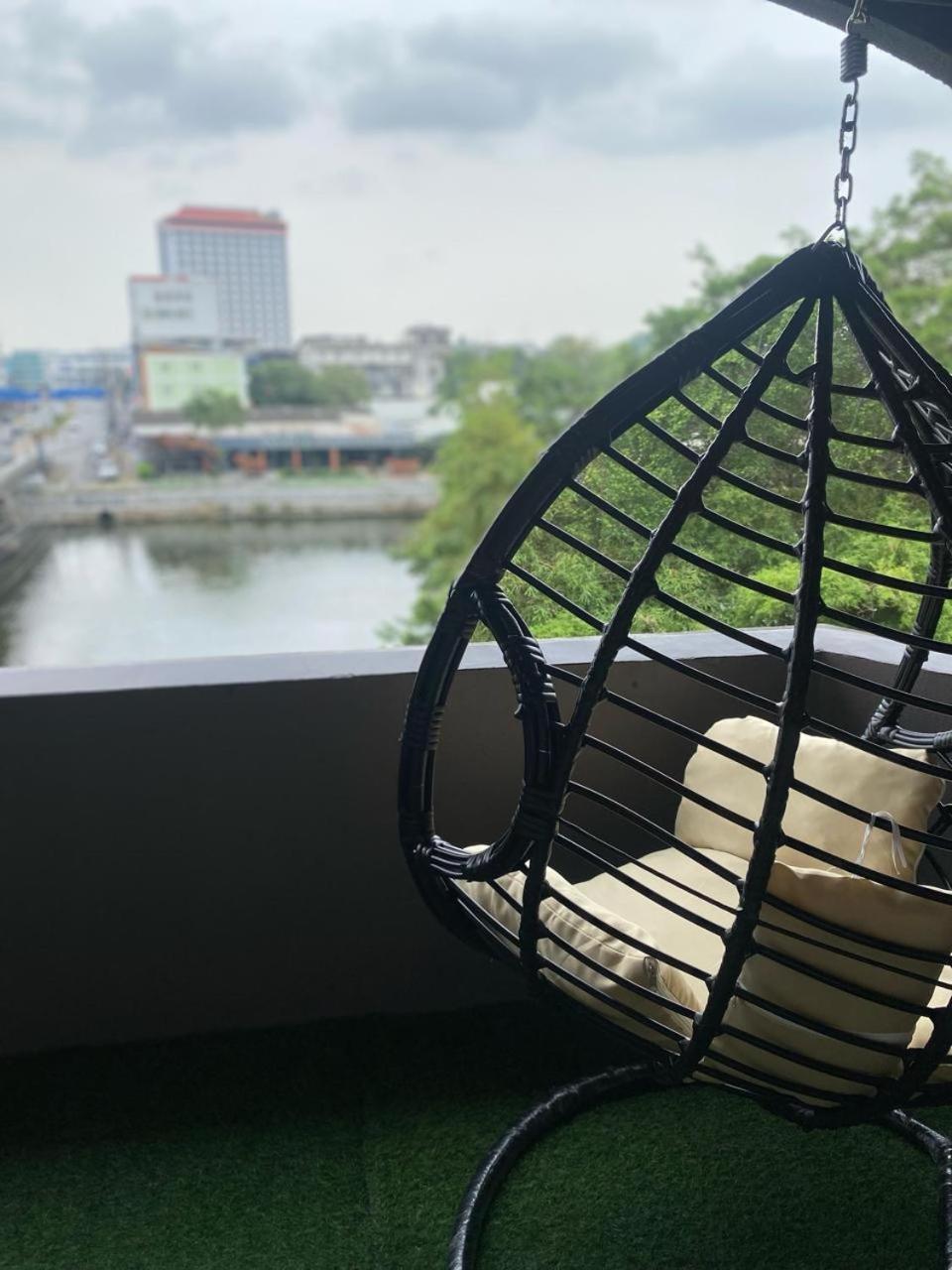 Chanmel Riverside Chanthaburi Extérieur photo